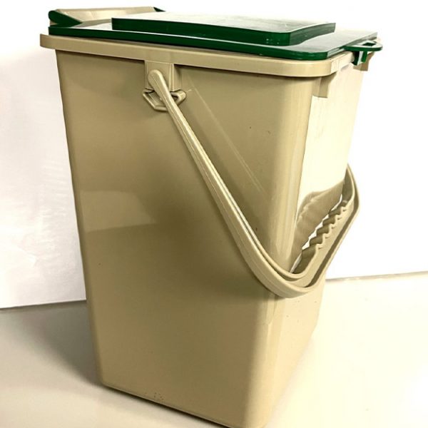2.4 Gallon Square Bucket with Lid